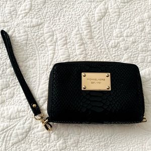 MICHAEL KORS Snakeskin Wristlet Wallet